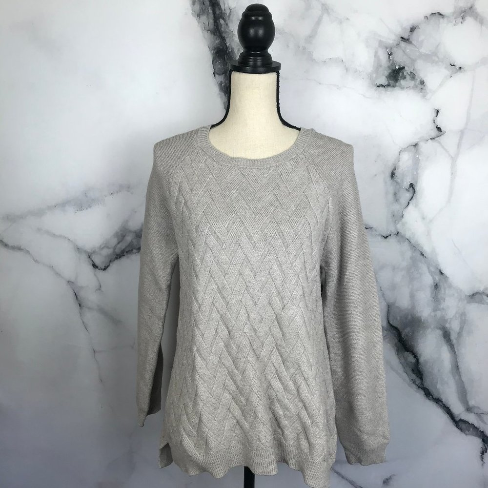 🎁 CYRUS gray cable knit crew neck sweater